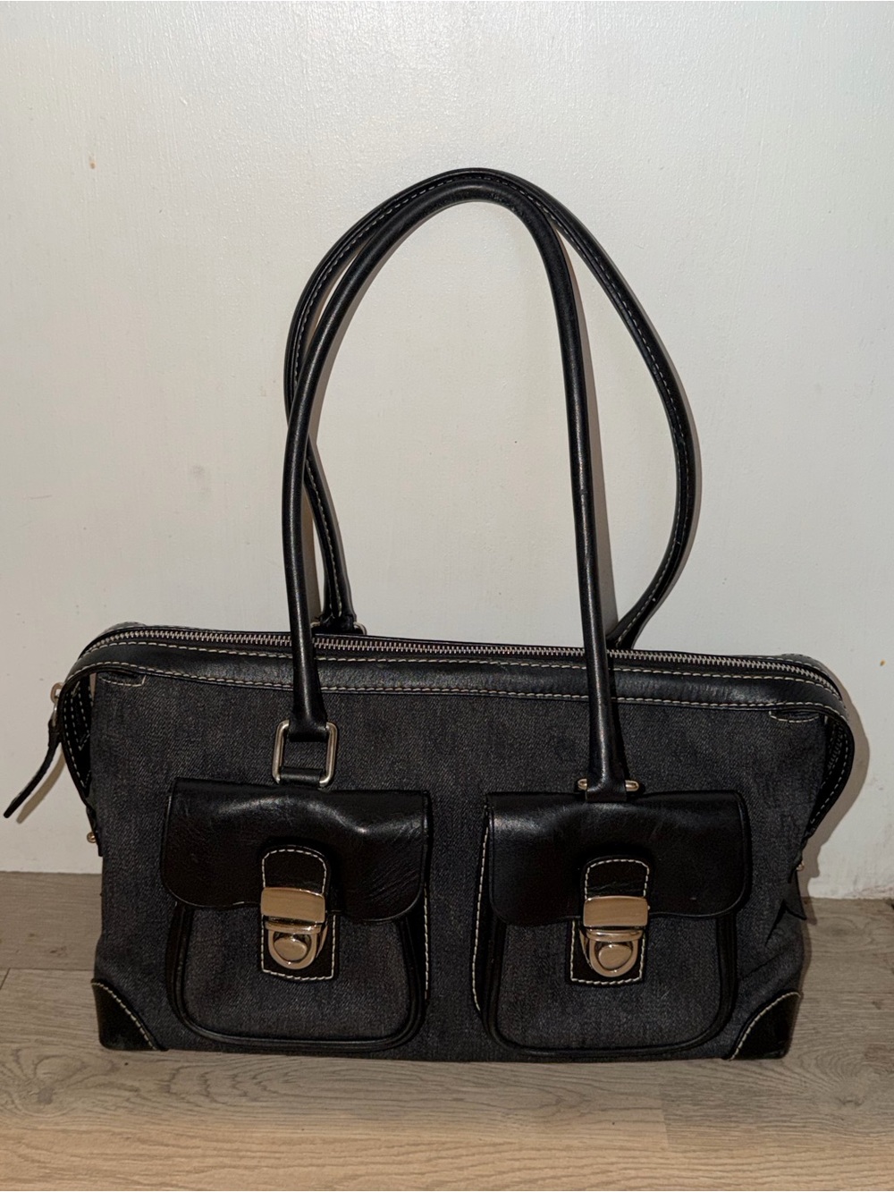 Dooney & Bourke Anniversary Signature bag